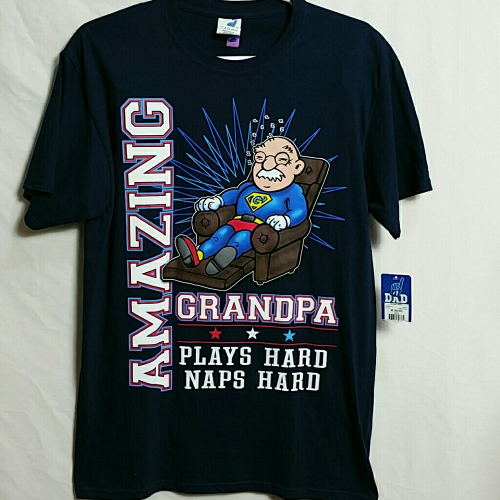 DAD Men NEW MEDIUM Graphic T-shirt  Crew-neck